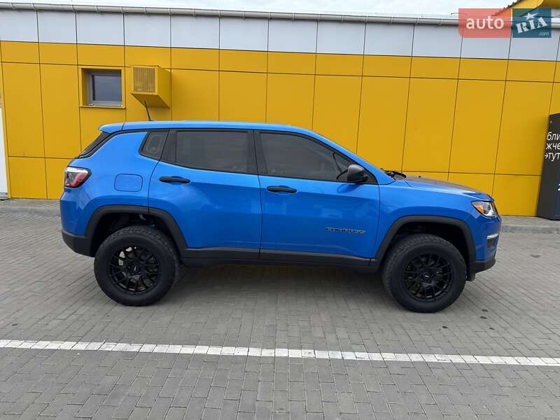 Внедорожник / Кроссовер Jeep Compass 2020 в Ровно