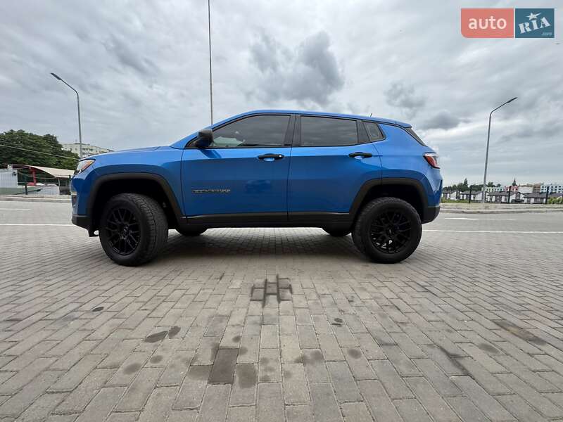 Внедорожник / Кроссовер Jeep Compass 2020 в Ровно