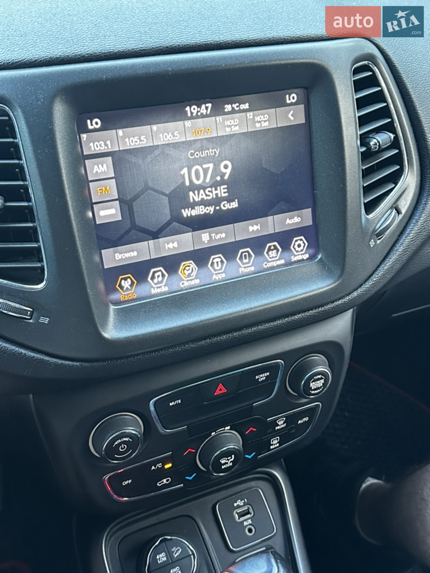2020 Jeep Compass - мініатюра 26