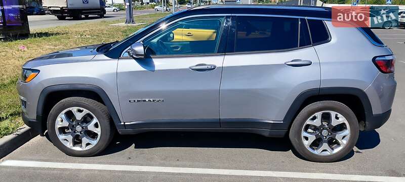 Внедорожник / Кроссовер Jeep Compass 2019 в 