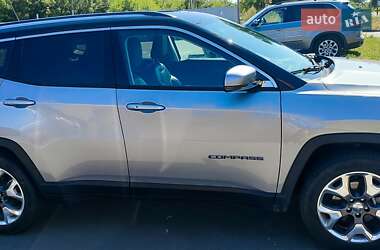 Внедорожник / Кроссовер Jeep Compass 2019 в 