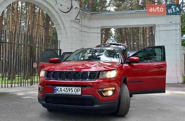 Внедорожник / Кроссовер Jeep Compass 2018 в 