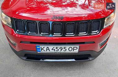 Внедорожник / Кроссовер Jeep Compass 2018 в 