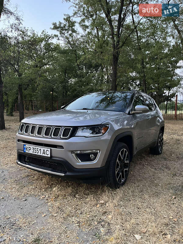 Внедорожник / Кроссовер Jeep Compass 2017 в Запорожье