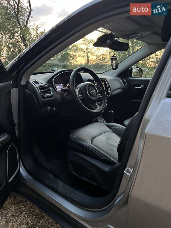 Внедорожник / Кроссовер Jeep Compass 2017 в Запорожье