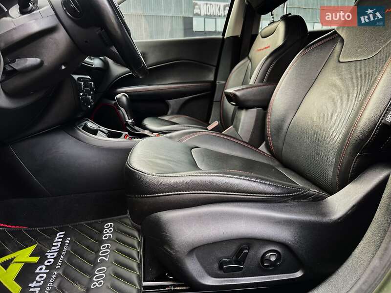 Внедорожник / Кроссовер Jeep Compass 2020 в Киеве