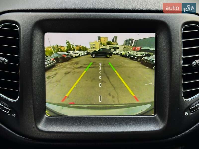 Внедорожник / Кроссовер Jeep Compass 2020 в Киеве