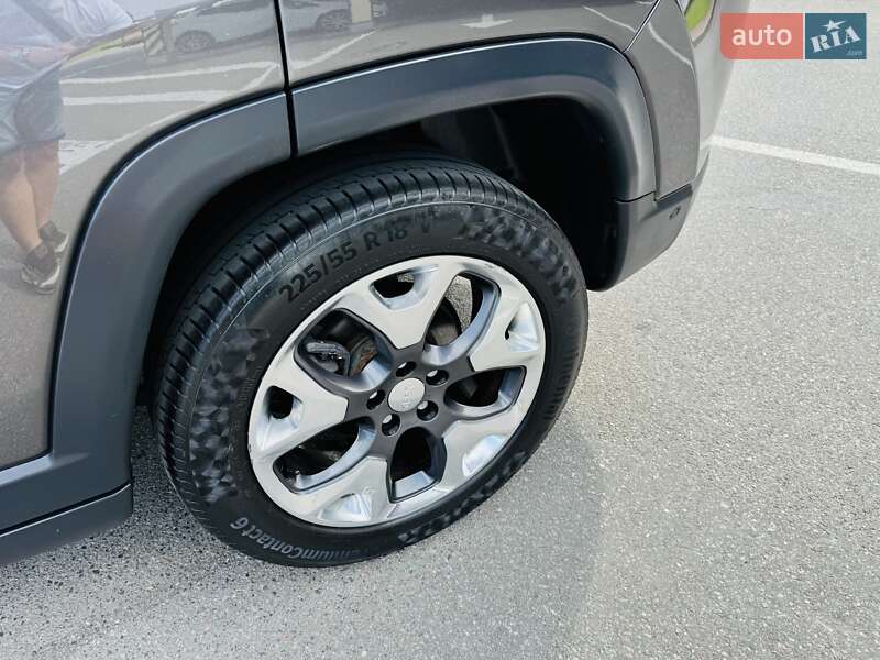 Внедорожник / Кроссовер Jeep Compass 2019 в Киеве