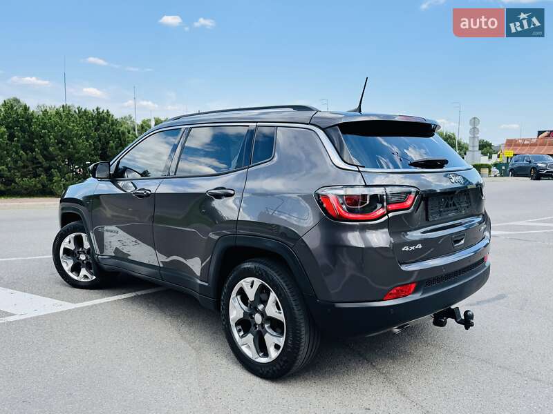 Внедорожник / Кроссовер Jeep Compass 2019 в Киеве