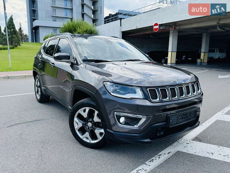 Внедорожник / Кроссовер Jeep Compass 2019 в Киеве