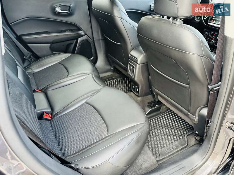 Внедорожник / Кроссовер Jeep Compass 2019 в Киеве
