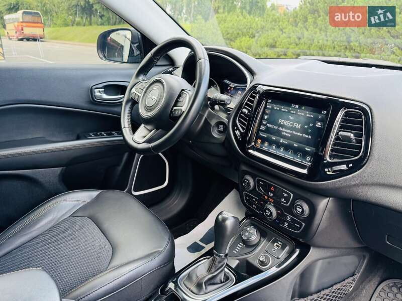 Внедорожник / Кроссовер Jeep Compass 2019 в Киеве