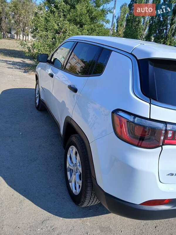 Внедорожник / Кроссовер Jeep Compass 2024 в Каменском