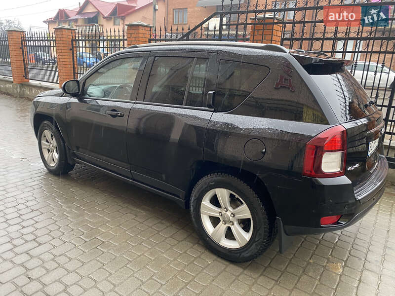 Внедорожник / Кроссовер Jeep Compass 2014 в Самборе