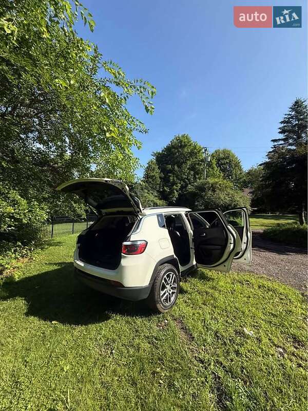 Внедорожник / Кроссовер Jeep Compass 2018 в Киеве