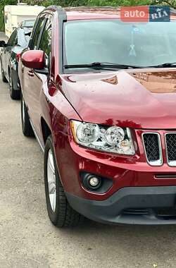 Внедорожник / Кроссовер Jeep Compass 2014 в 