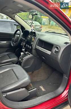 Внедорожник / Кроссовер Jeep Compass 2014 в 