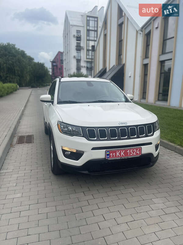 Внедорожник / Кроссовер Jeep Compass 2018 в Киеве