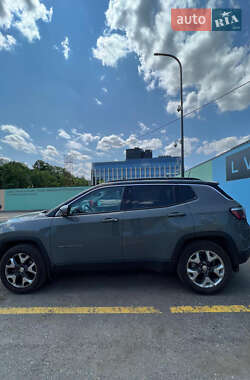 Внедорожник / Кроссовер Jeep Compass 2019 в 