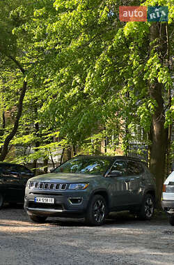 Внедорожник / Кроссовер Jeep Compass 2019 в 
