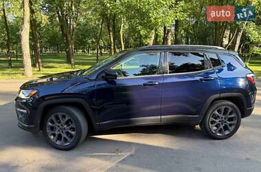 Внедорожник / Кроссовер Jeep Compass 2019 в 