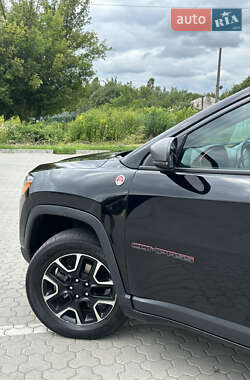 Внедорожник / Кроссовер Jeep Compass 2020 в 