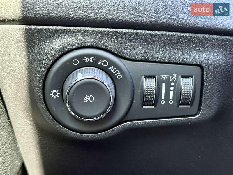 Внедорожник / Кроссовер Jeep Compass 2019 в Харькове