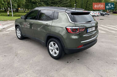Позашляховик / Кросовер Jeep Compass 2019 в 