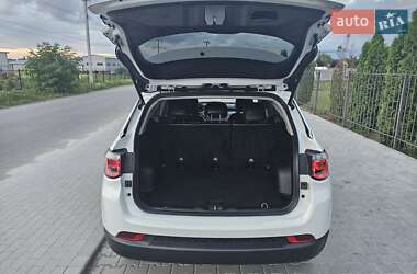 Внедорожник / Кроссовер Jeep Compass 2022 в 