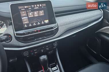 Внедорожник / Кроссовер Jeep Compass 2022 в 