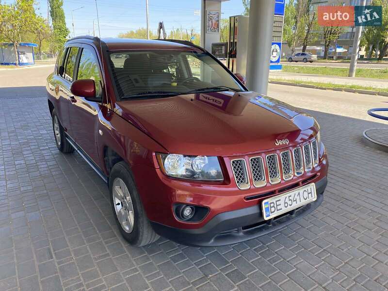 Внедорожник / Кроссовер Jeep Compass 2016 в Николаеве