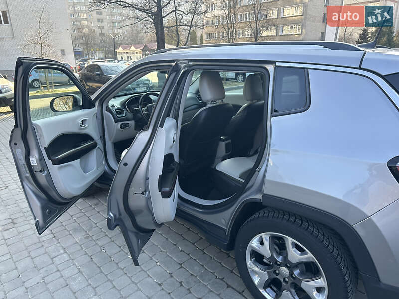 Внедорожник / Кроссовер Jeep Compass 2019 в Львове