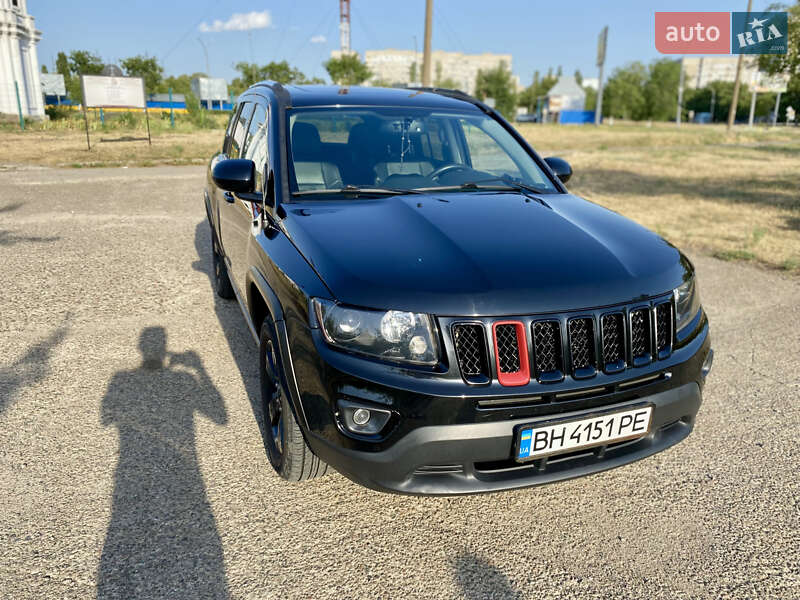Внедорожник / Кроссовер Jeep Compass 2016 в Южноукраинске