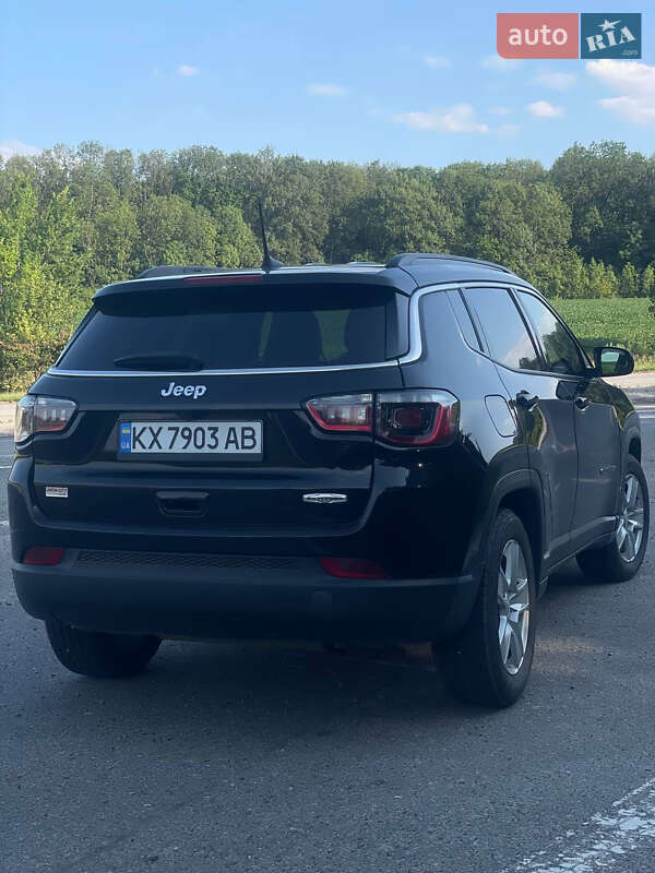 Внедорожник / Кроссовер Jeep Compass 2022 в Валках