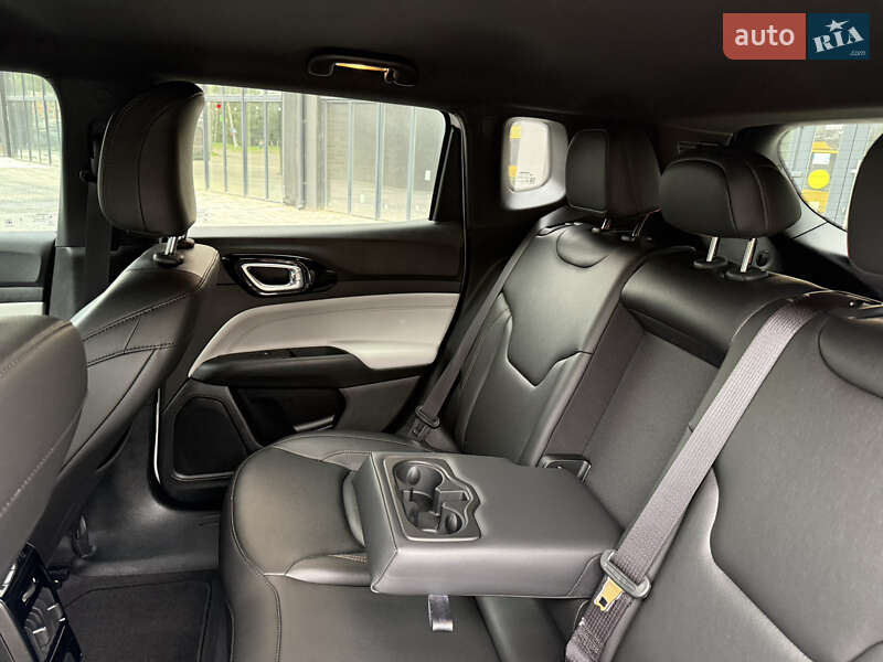 Позашляховик / Кросовер Jeep Compass 2024 в Полтаві фото 43 Позашляховик / Кросовер Jeep Compass 2024 в Полтаві