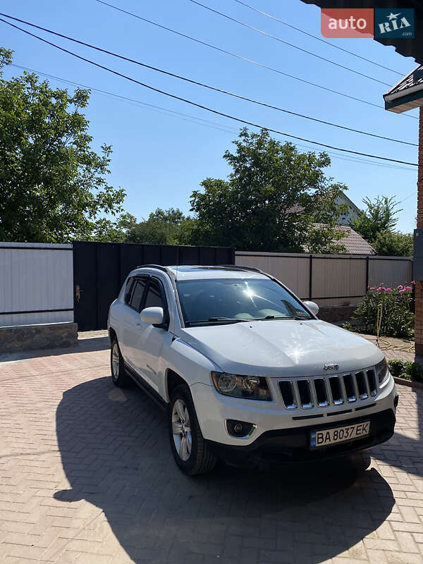 Внедорожник / Кроссовер Jeep Compass 2015 в Кропивницком