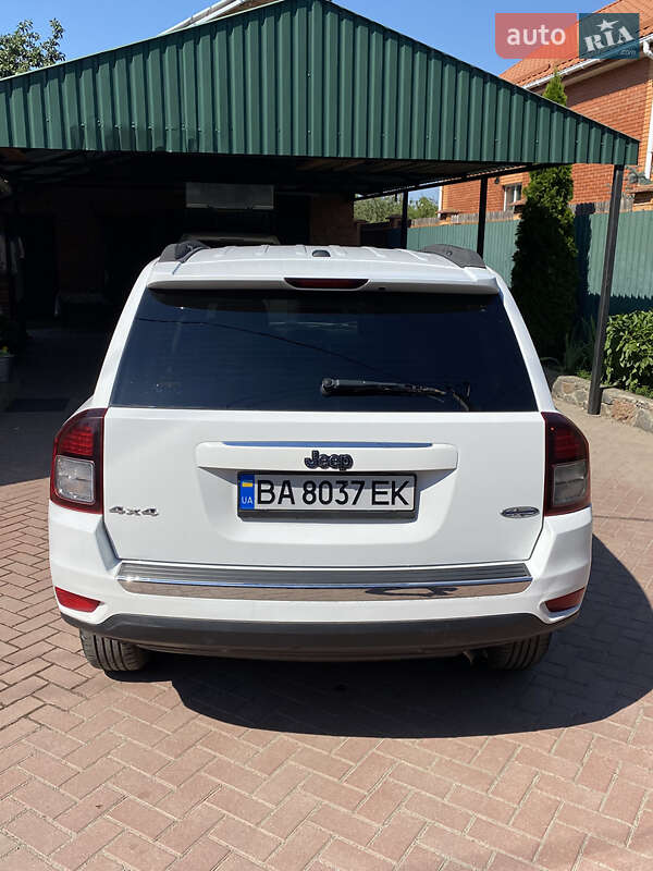 Внедорожник / Кроссовер Jeep Compass 2015 в Кропивницком