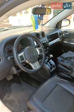 Внедорожник / Кроссовер Jeep Compass 2016 в 