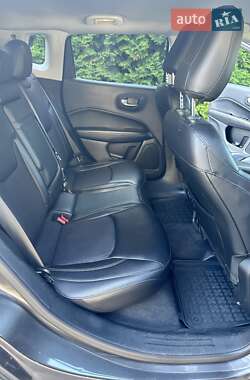 Внедорожник / Кроссовер Jeep Compass 2017 в 