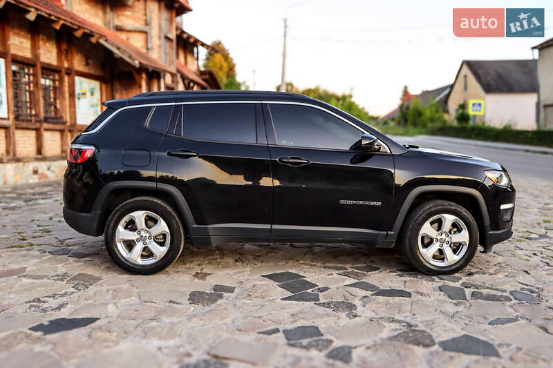 Внедорожник / Кроссовер Jeep Compass 2018 в Нетешине