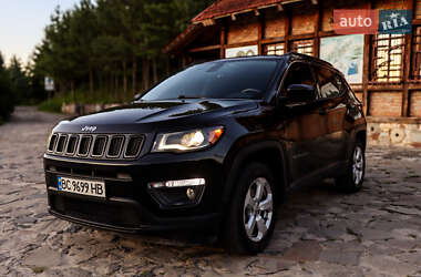 Внедорожник / Кроссовер Jeep Compass 2018 в 