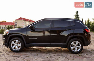 Внедорожник / Кроссовер Jeep Compass 2018 в 