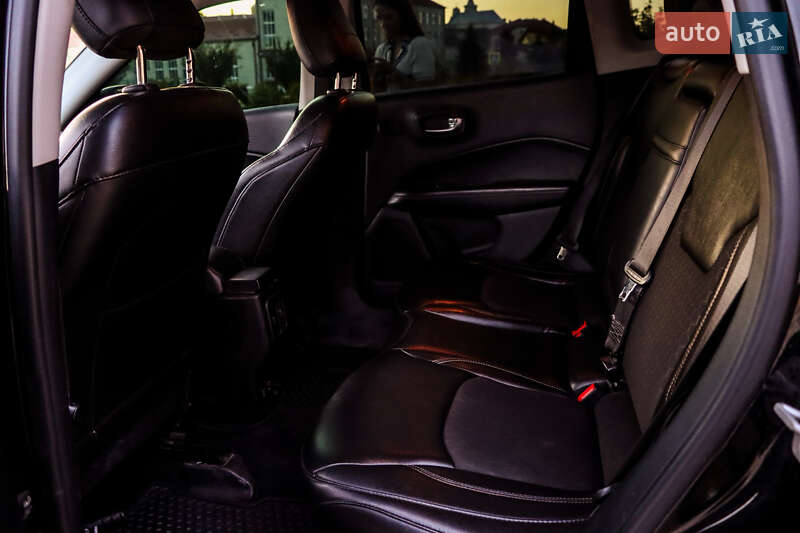 Внедорожник / Кроссовер Jeep Compass 2018 в Нетешине