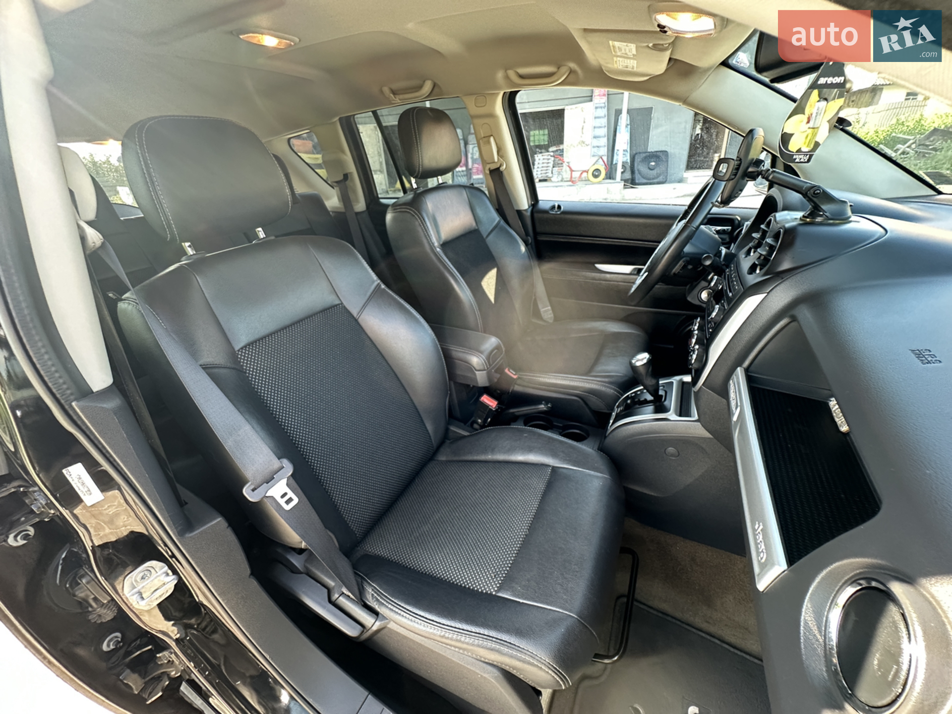 2016 Jeep Compass - мініатюра 35