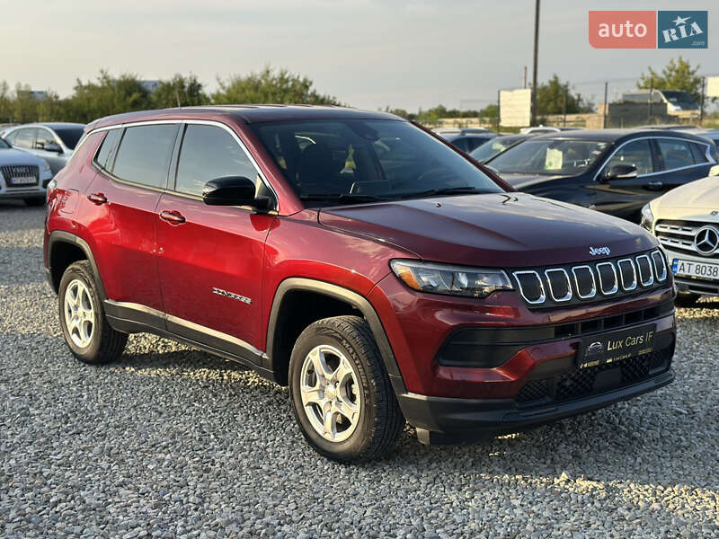 Внедорожник / Кроссовер Jeep Compass 2022 в 