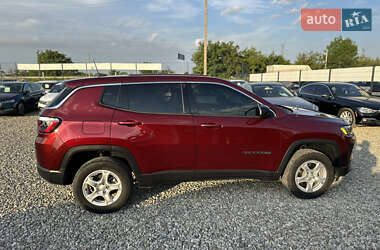 Внедорожник / Кроссовер Jeep Compass 2022 в 