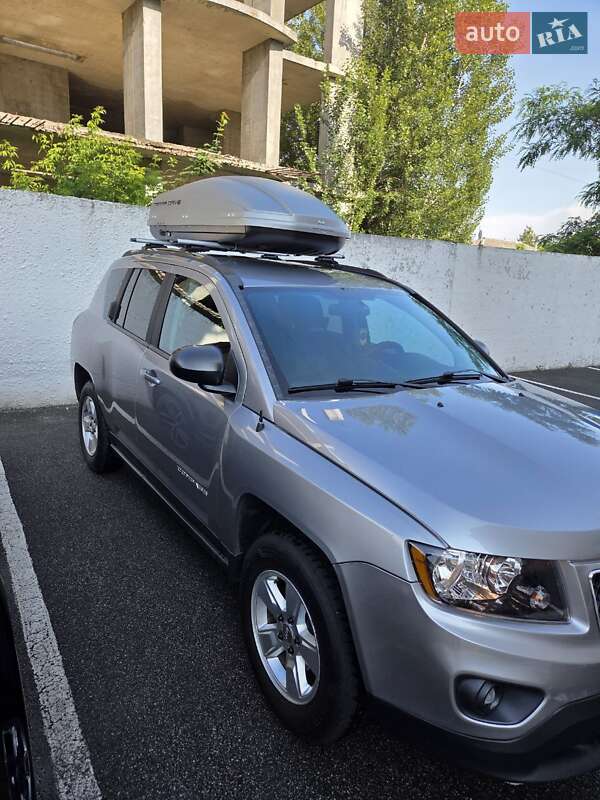 Внедорожник / Кроссовер Jeep Compass 2014 в Буче