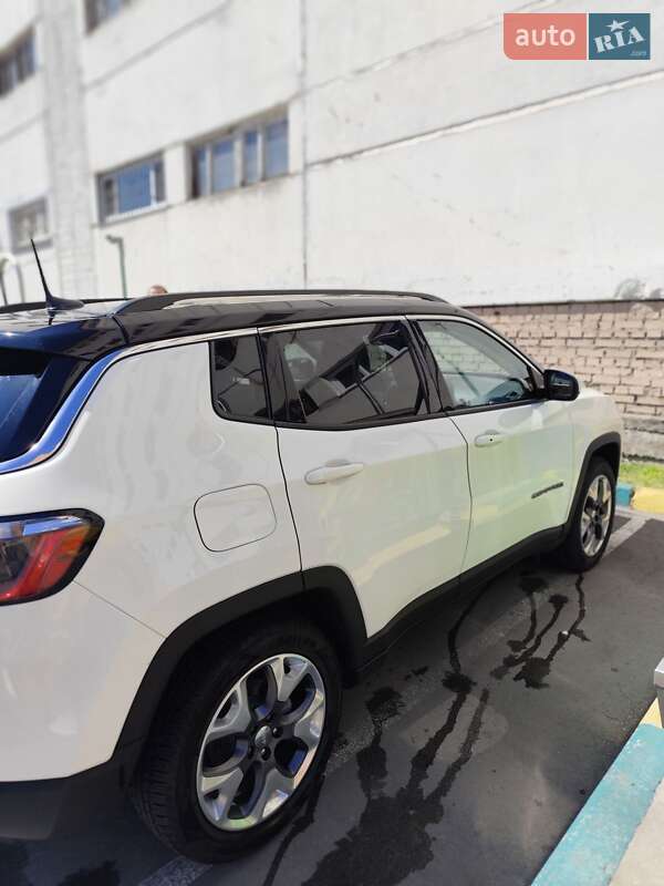 Внедорожник / Кроссовер Jeep Compass 2020 в Киеве