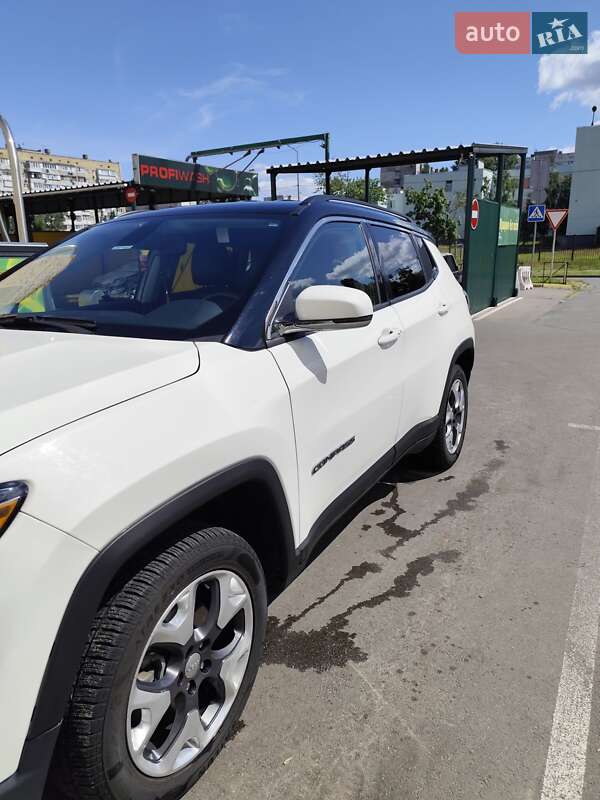 Внедорожник / Кроссовер Jeep Compass 2020 в Киеве