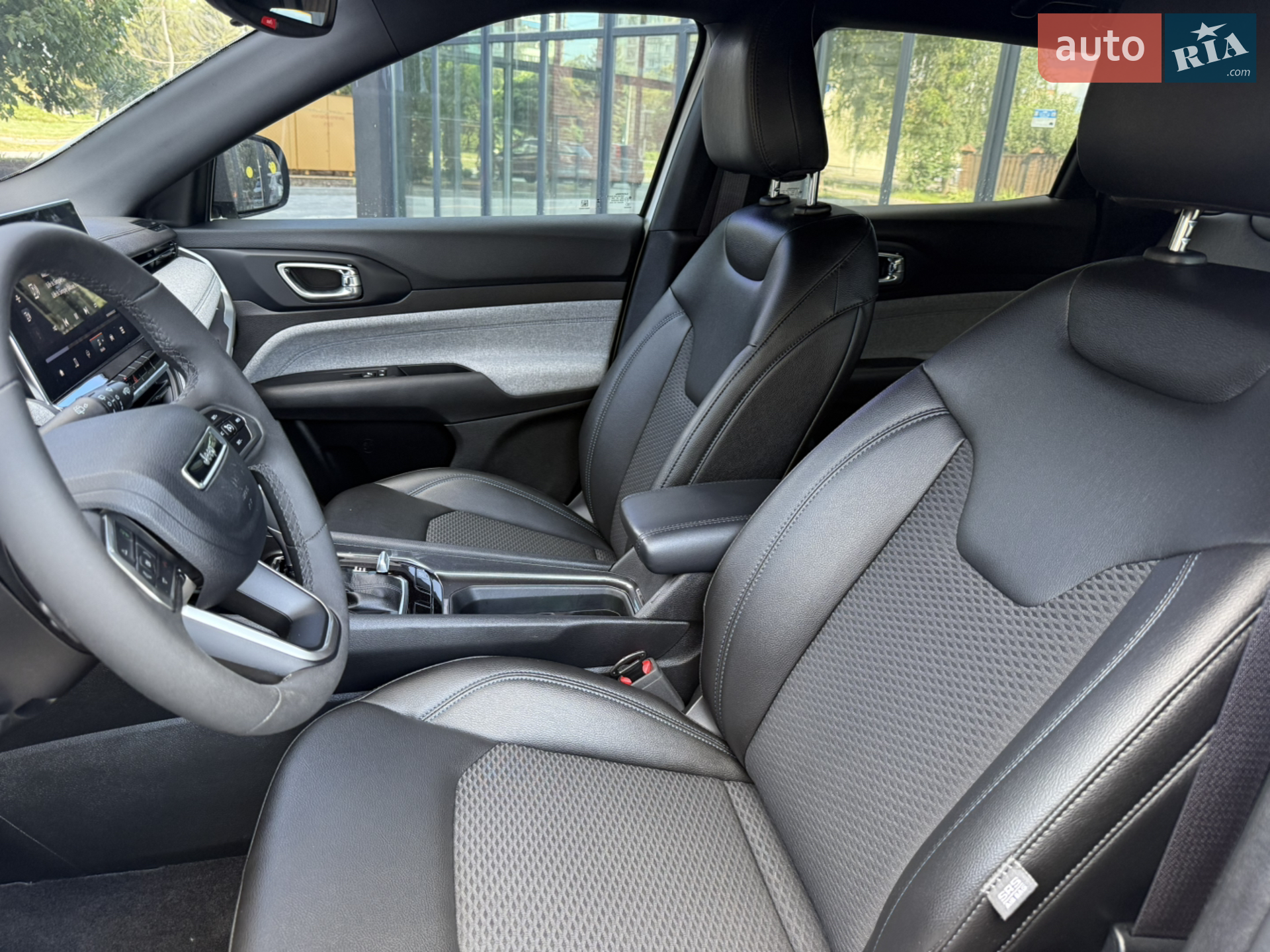 2024 Jeep Compass - мініатюра 40